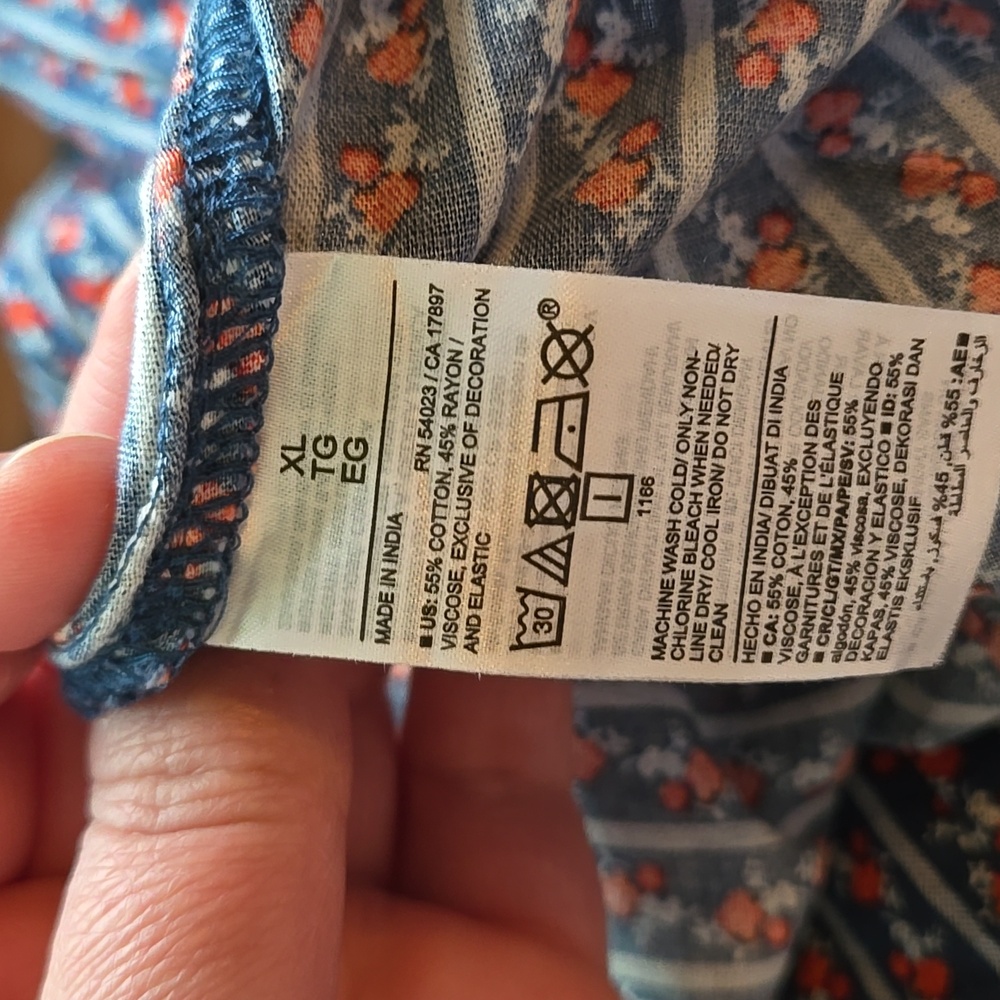 Unique Old Navy Sleeveless Midi Dress With Pockets - Picture 7 of 7